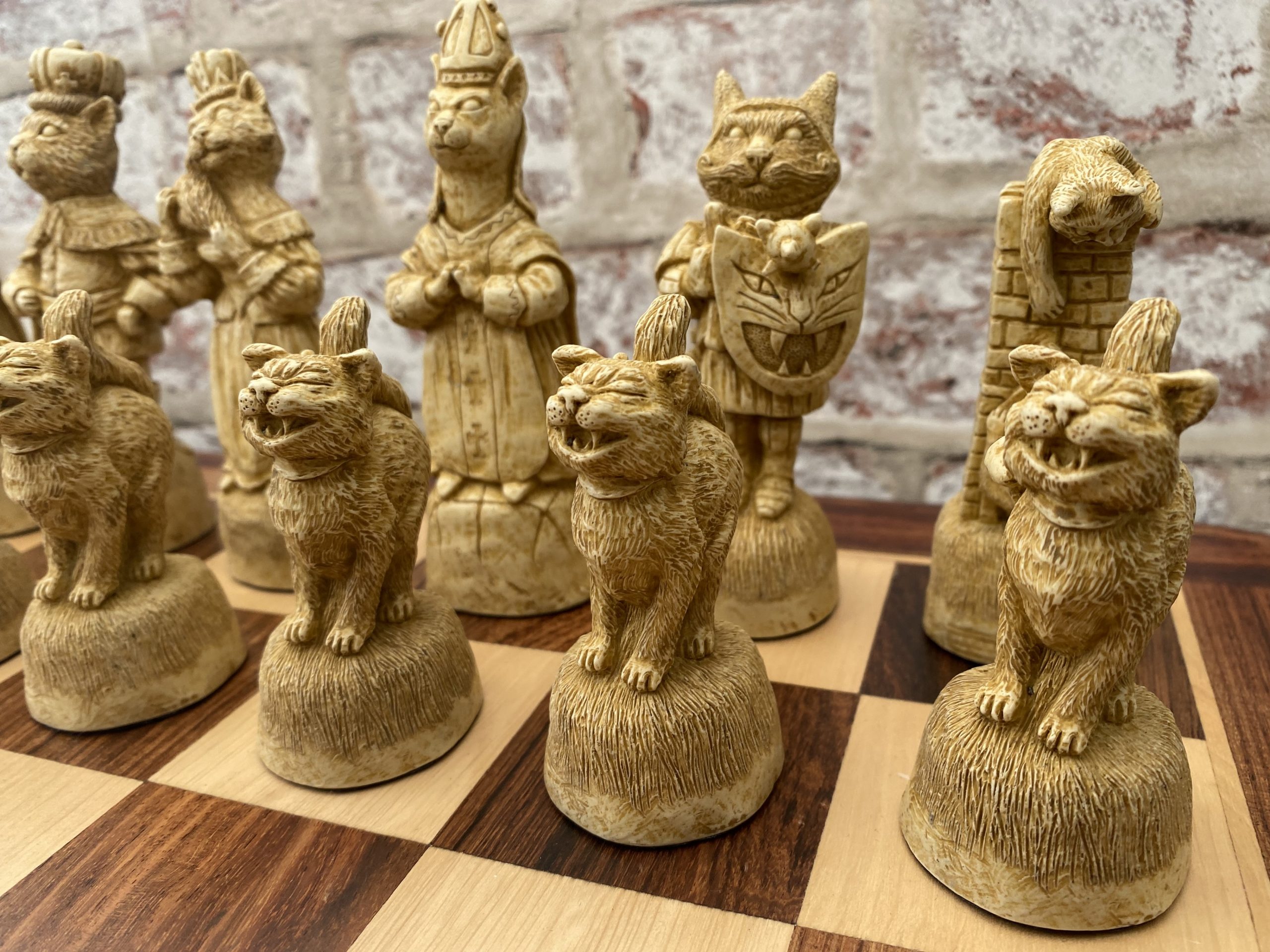 WW2 US Vs Germany Chess Set W/ 17\" Rustic Maple Ebony Color Board World War 2